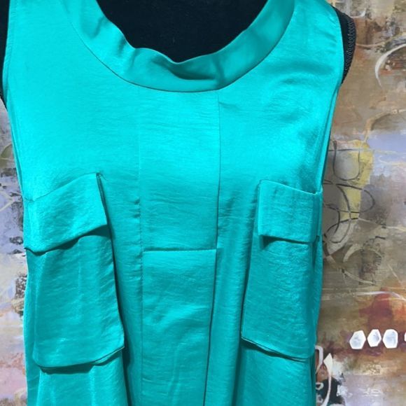 BCBG Silk Emerald Green Caged Back Cami - Picture 6 of 12